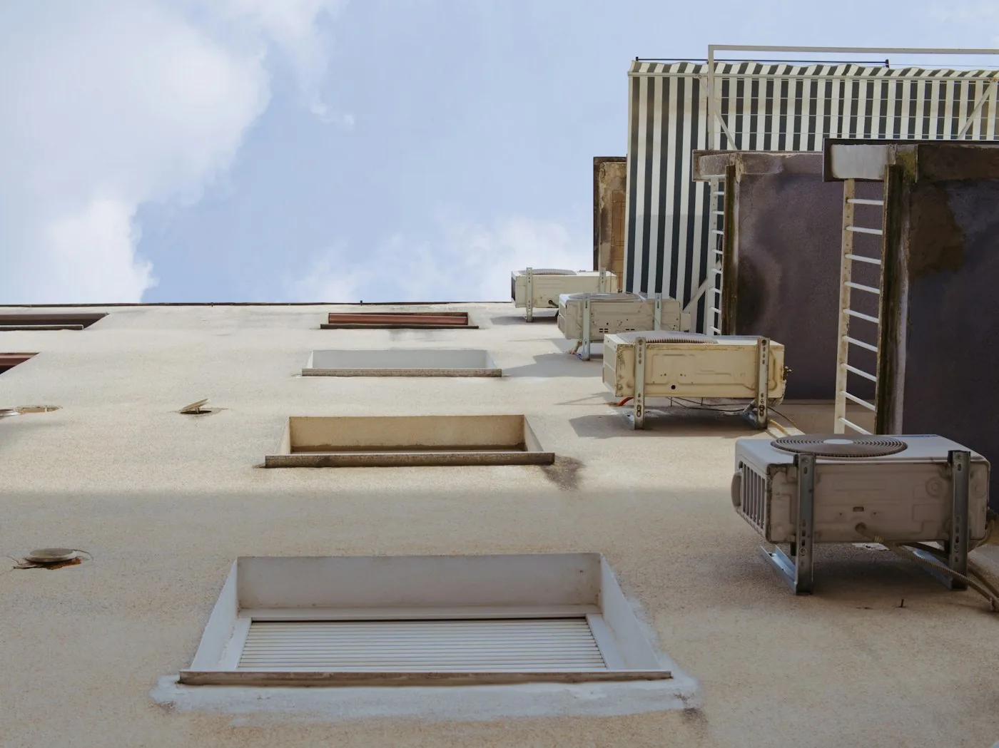 Rooftop HVAC condenser plant on a high rise building